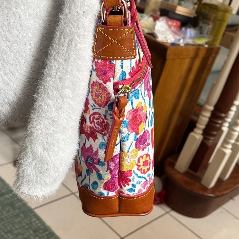 Dooney & Bourke Pink & Red Floral Crossbody Bag/tan leather trim S-M size EUC